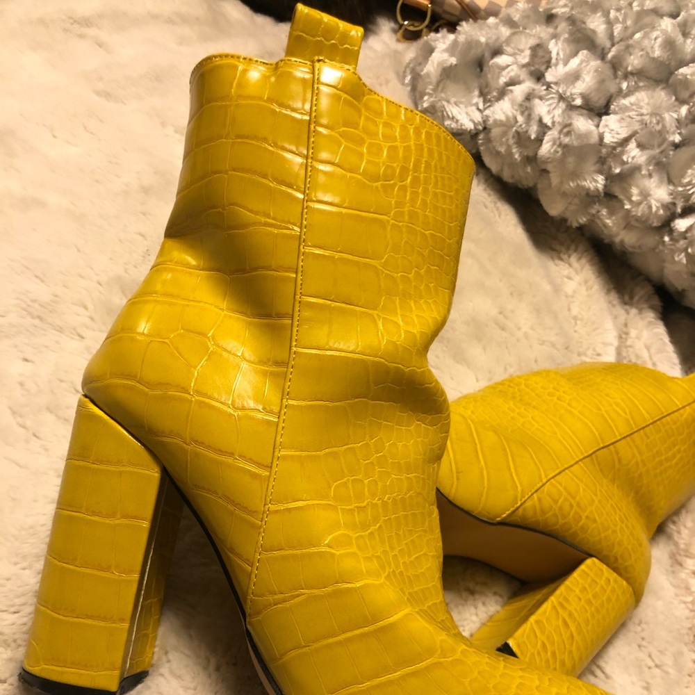 Snakeskin Booties - Picture 3 of 6